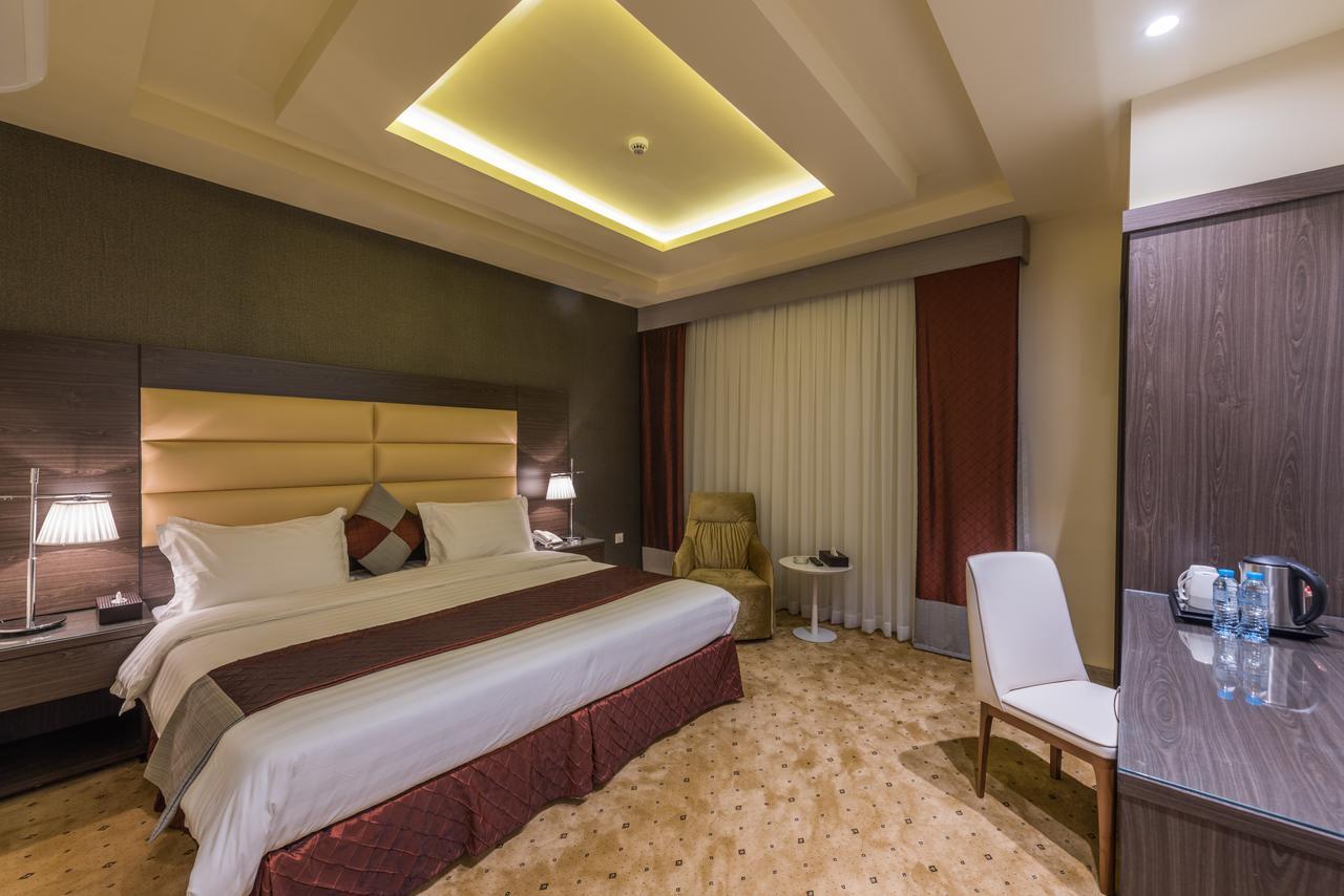 N Platinum Hotel Medina Exterior photo